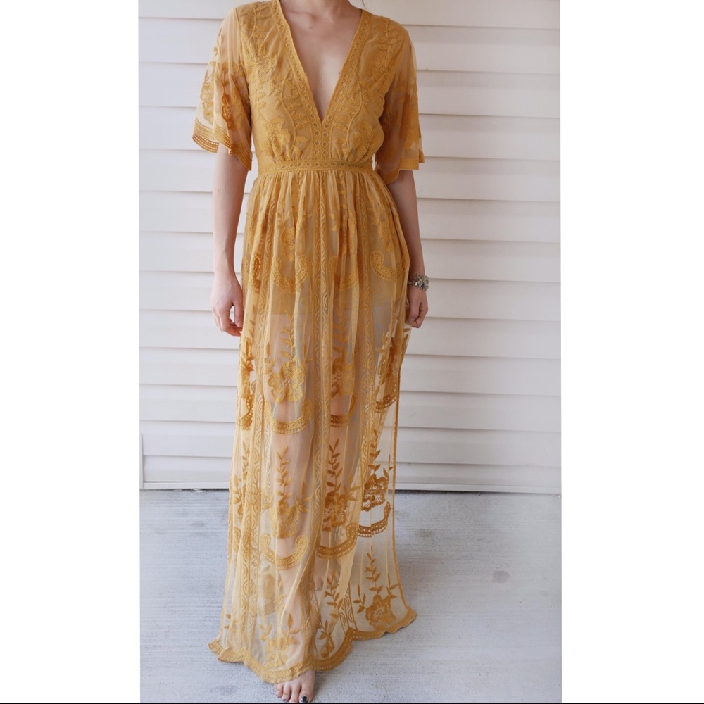 NW/oT socialite lace overlay romper dress